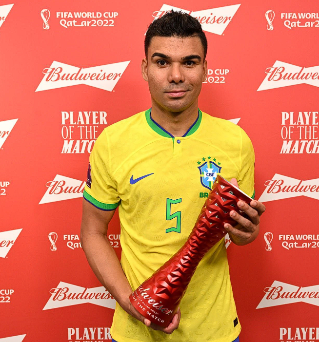 卡塞米罗谈防守型中场：核心之位与曼联趣事